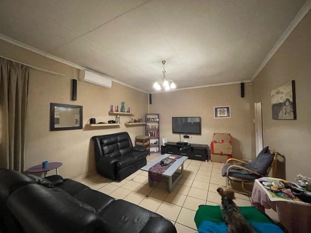 4 Bedroom Property for Sale in Miederpark North West